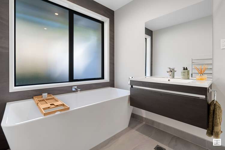 28a Revell Drive Ohauiti_32