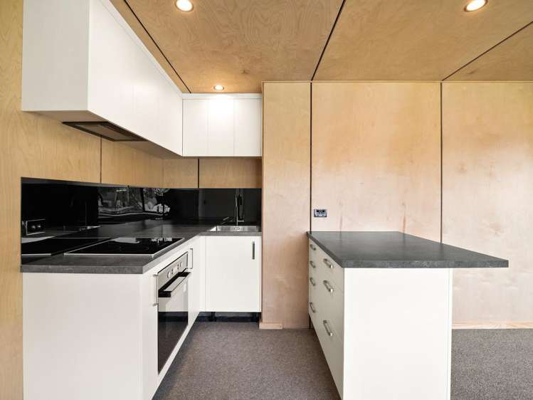 E/4 Longwood Avenue Mornington_7