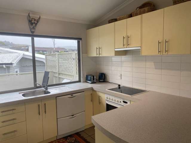 2/4 Alberta Street 1045_1