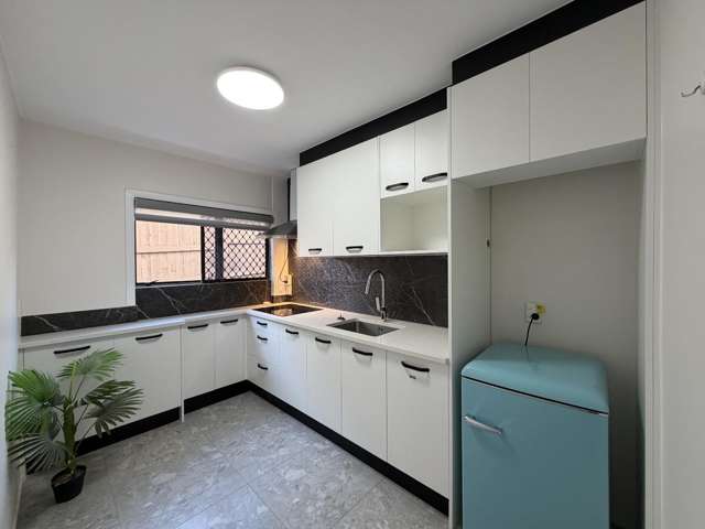 Granny/5 Lilford Place 1679_3