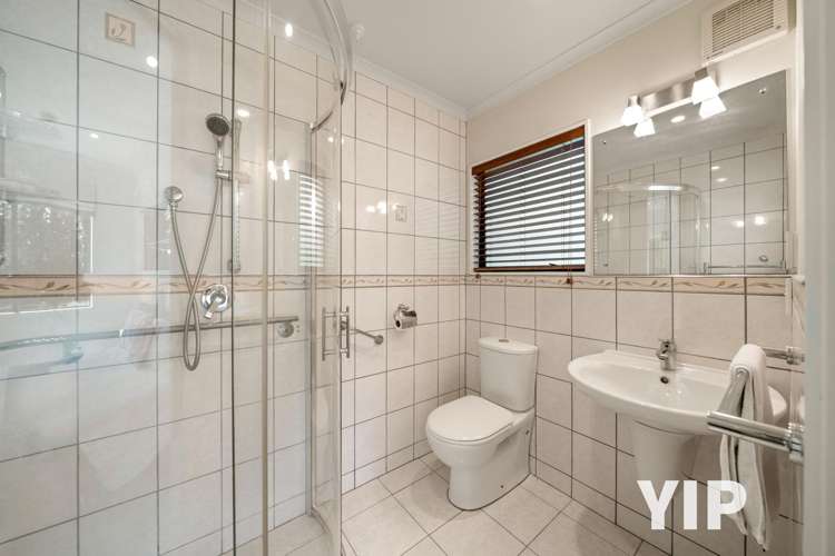 6 Derry Hill Churton Park_10