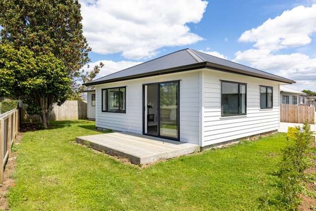 Walking Distance to Tuakau Township