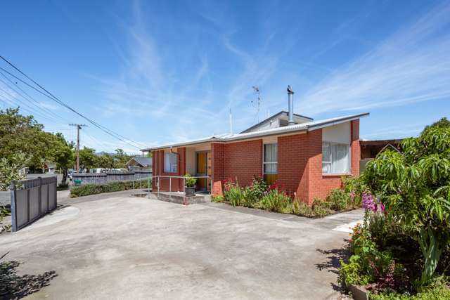 4 Riley Crescent Redwoodtown_1