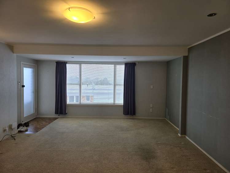 2/14B Penney Avenue Mount Roskill_6