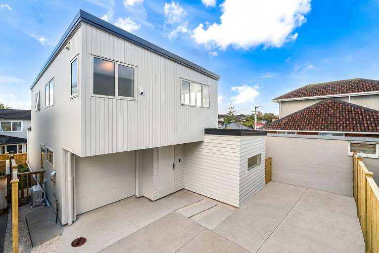 3B Tui Street Belmont_12