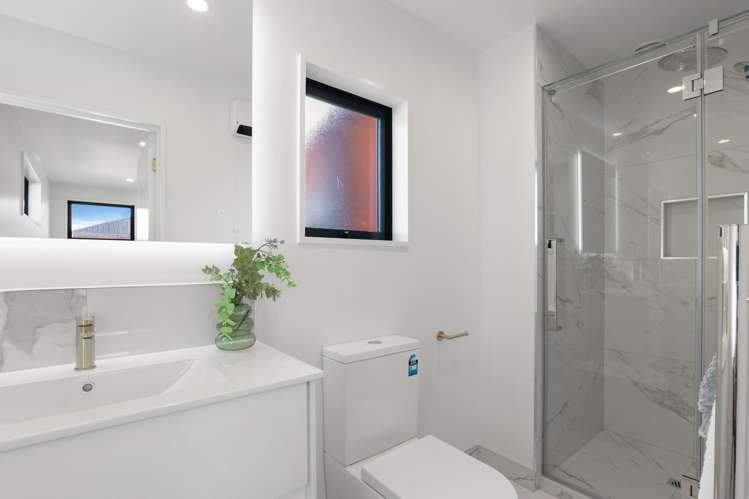 2/142 Main North Road Papanui_8