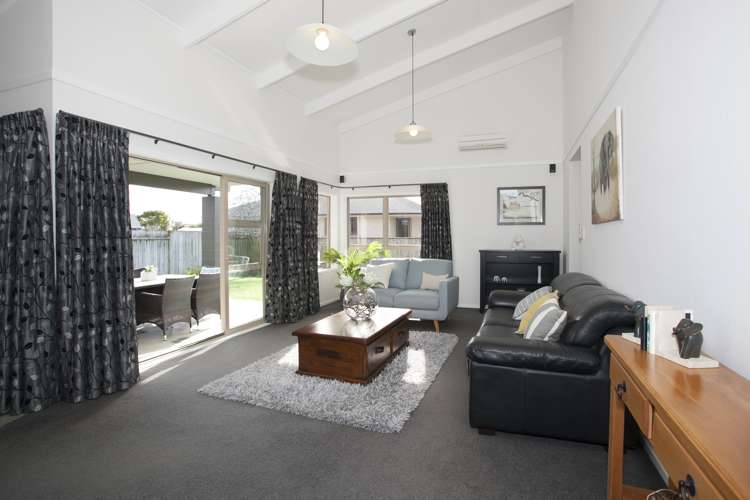 19 Meridian Grove Kelvin Grove_4