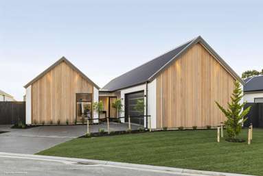 47 Bridgehampton Drive_2