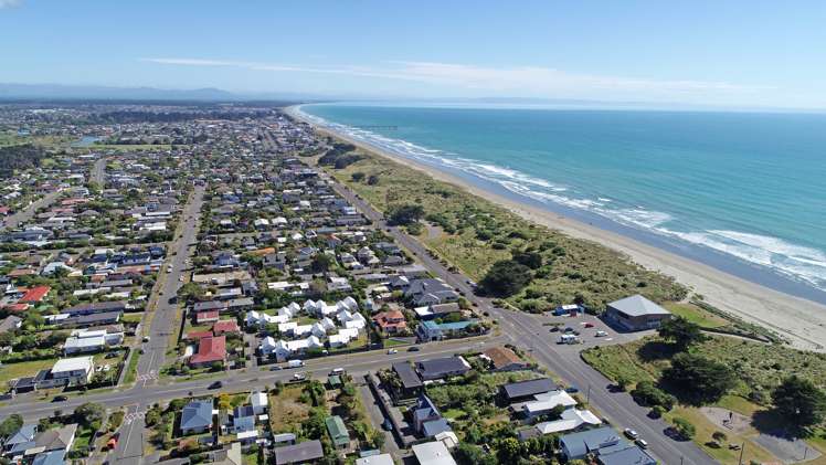 135 Pine Avenue South New Brighton_27