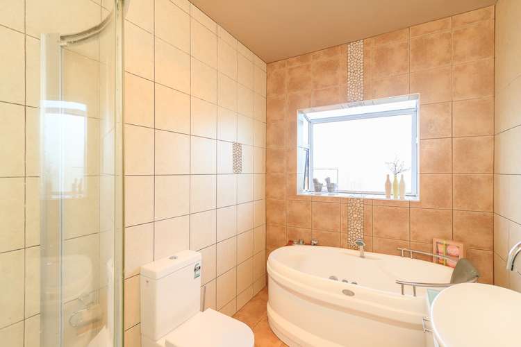 1/29 Ward Street Springlands_10