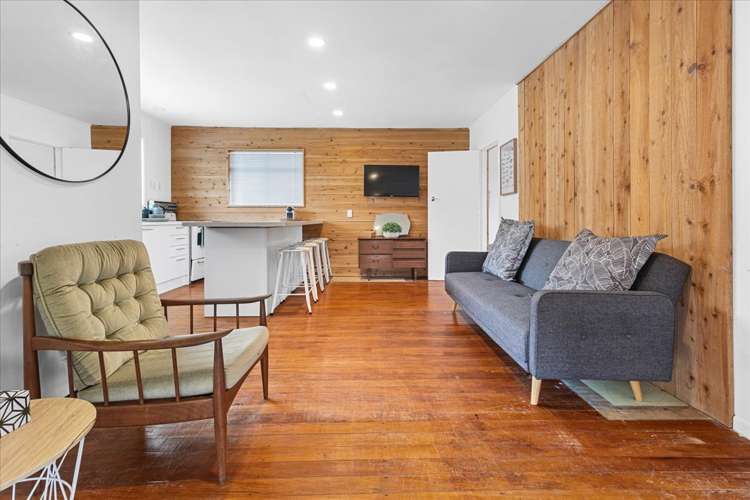 24 Rauparaha Street Marokopa_11