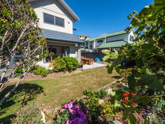 17 Amesbury Drive Churton Park_1