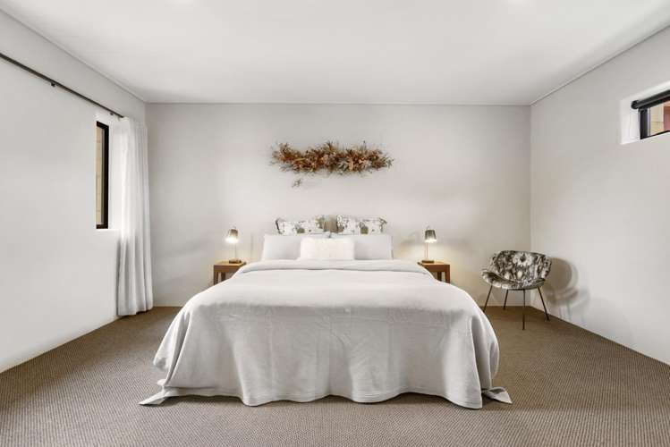 32 Rockhaven Albert Town_8