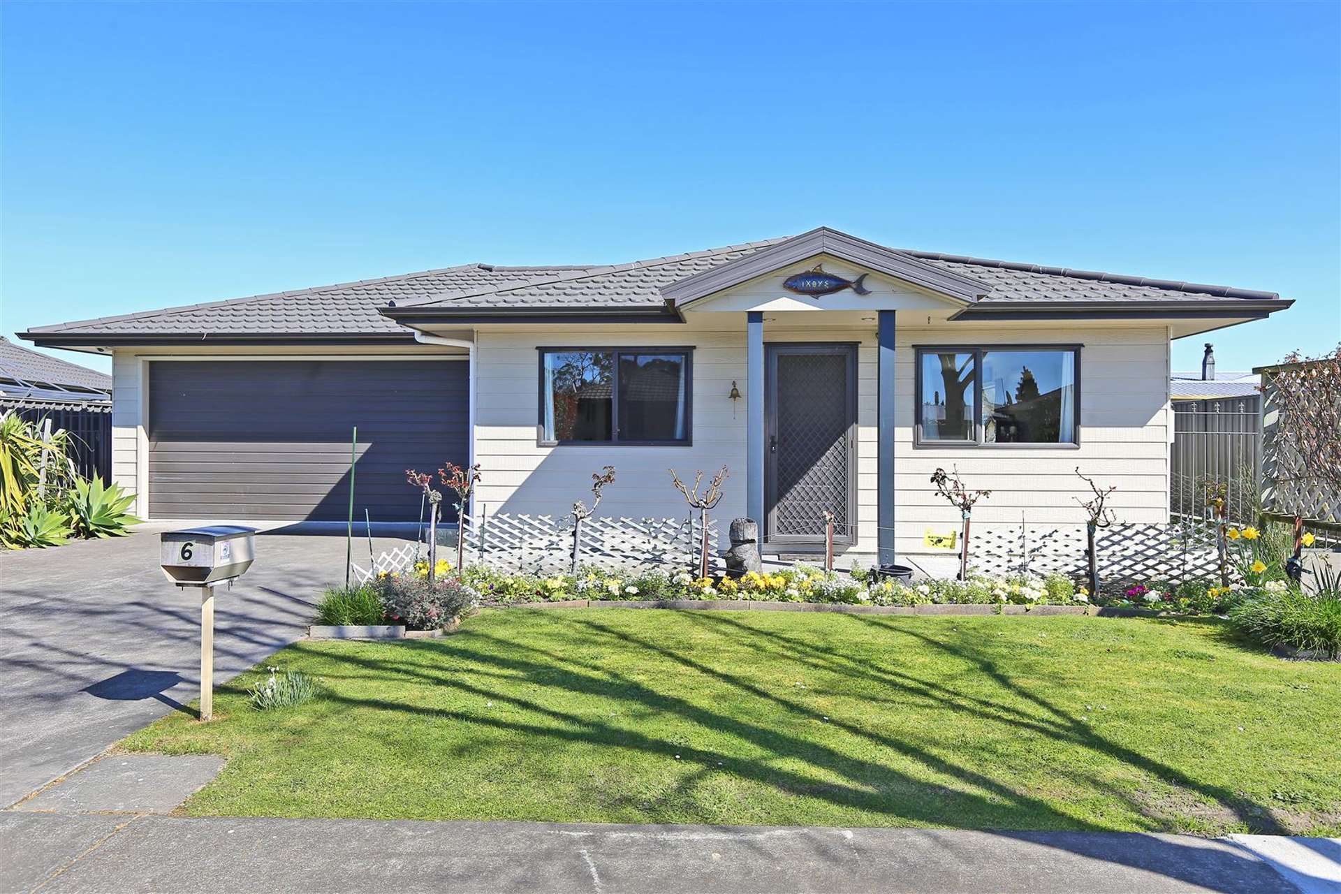 6 Chatham Mews Flaxmere_0