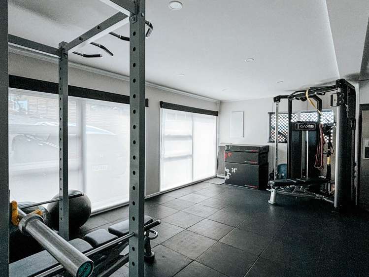 15 Zita Avenue Matakatia Bay_18