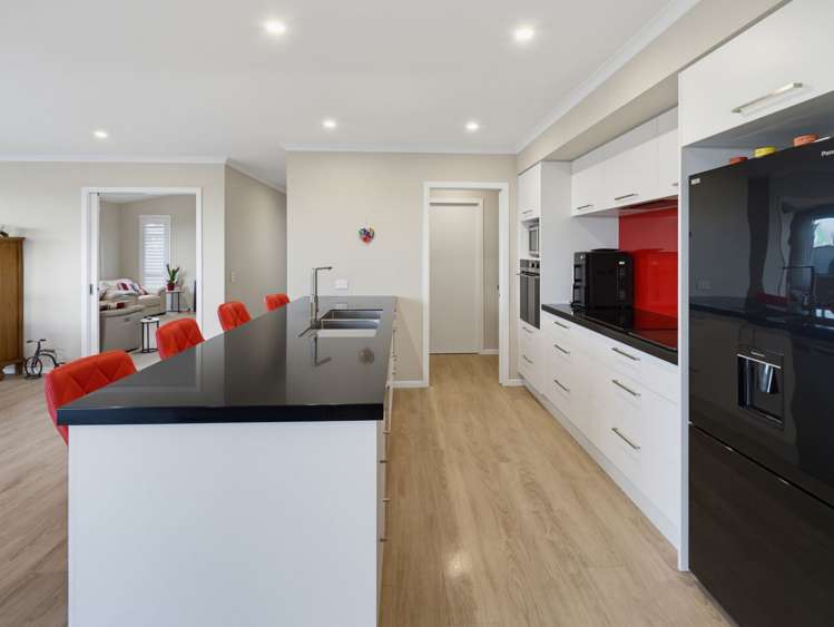 70 Les Wakefield Road Mapua_1