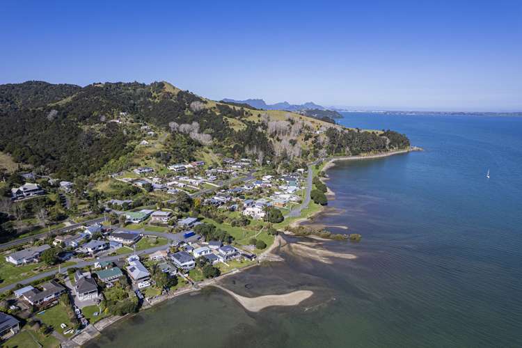 13 Attwood Street Tamaterau_43