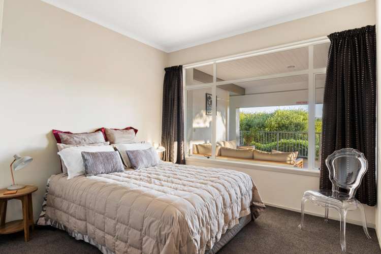 2 Hillary Heights Whataupoko_12