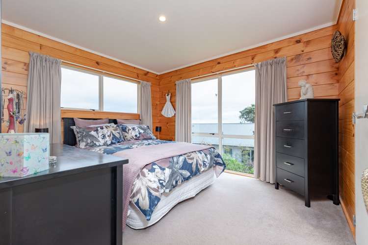 117a Gloaming Hill Titahi Bay_13