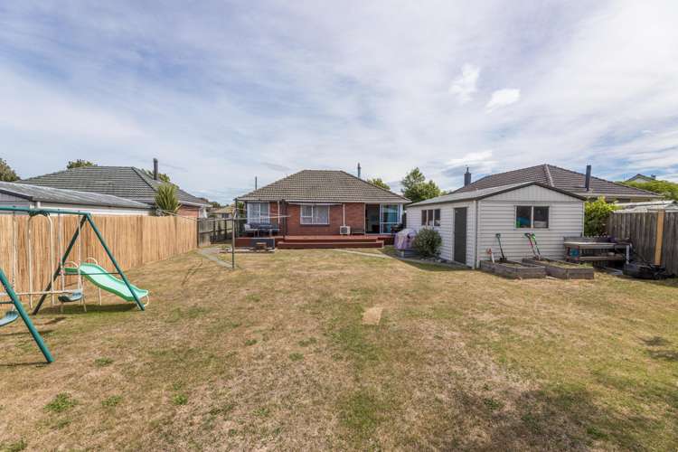 6 Avro Crescent Hornby_11