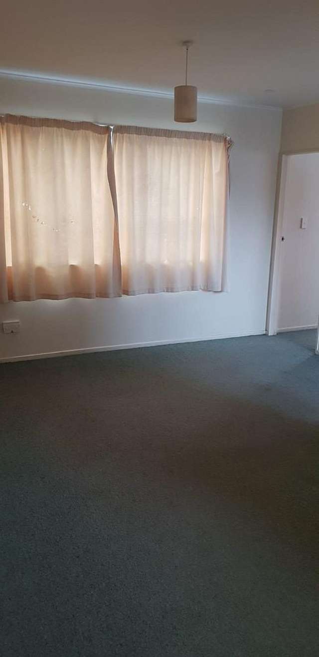 2/11 Moa Street Alicetown_2