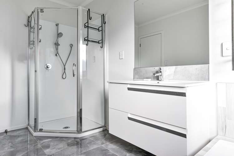 11 Blackwood Crescent Glenview_8