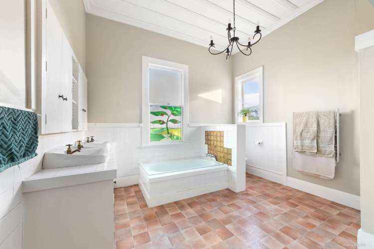 332 Waitakere Road Taupaki_16