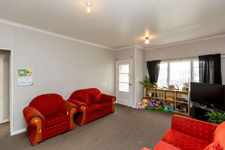 10 Fox Street Okato_6