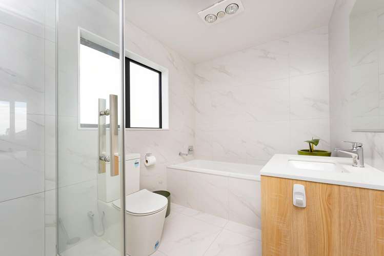 14E Kelwyn Road Kelston_11