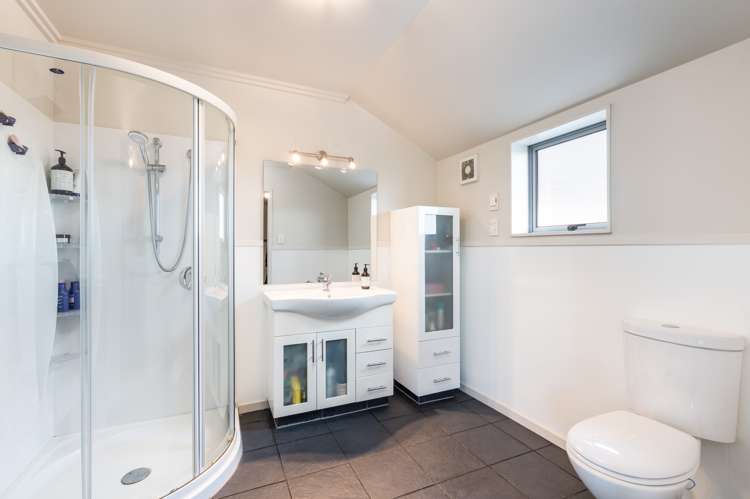 6 Arcadia Place Halfway Bush_23