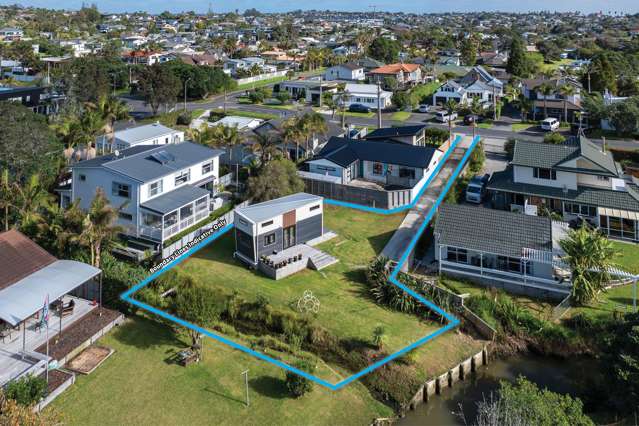 Coastal Canvas - Build by the Beach!
