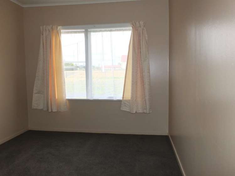 65 Avenue Road Foxton_13