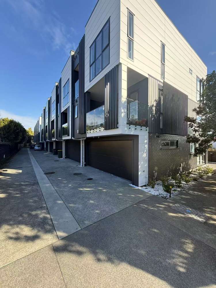 5/12 King Edward Avenue Epsom_17