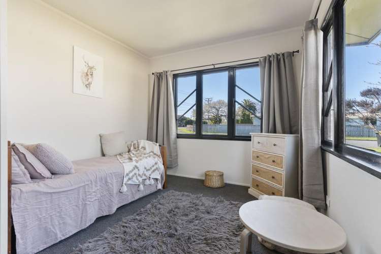 53 Victoria Street Carterton_12