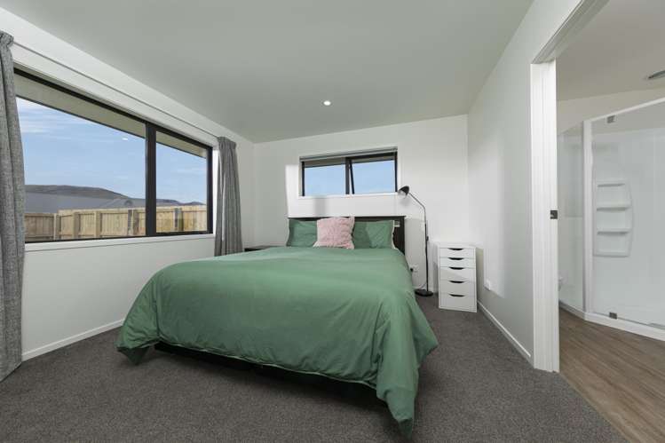 86 Longview Drive_5