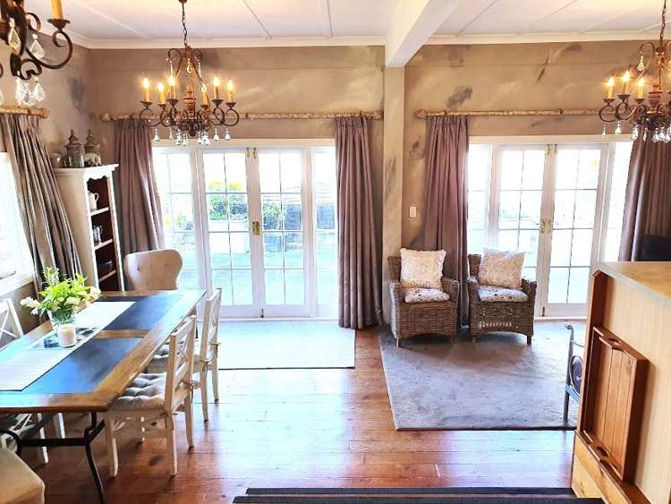 2/11a East Coast Road Milford_9