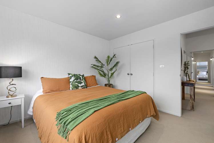 6 Paul Street Pukehangi_23