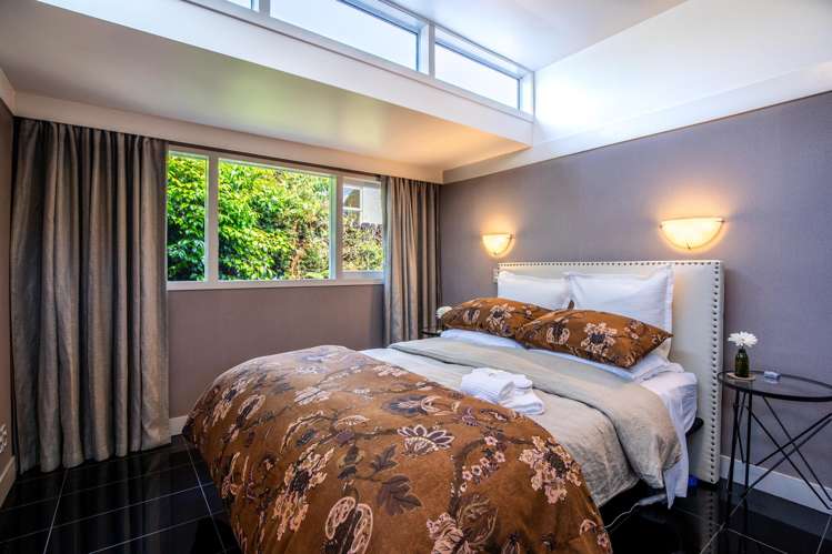 8C Brassey Road St Johns Hill_17