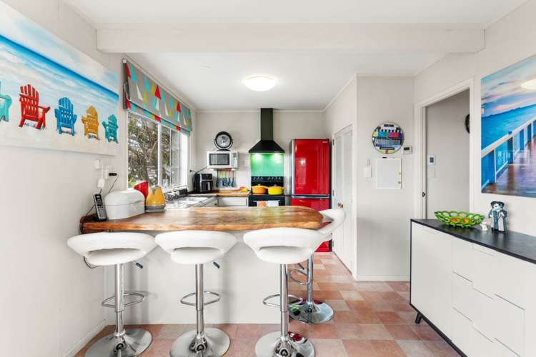 1 Kathy Terrace Stanmore Bay_12