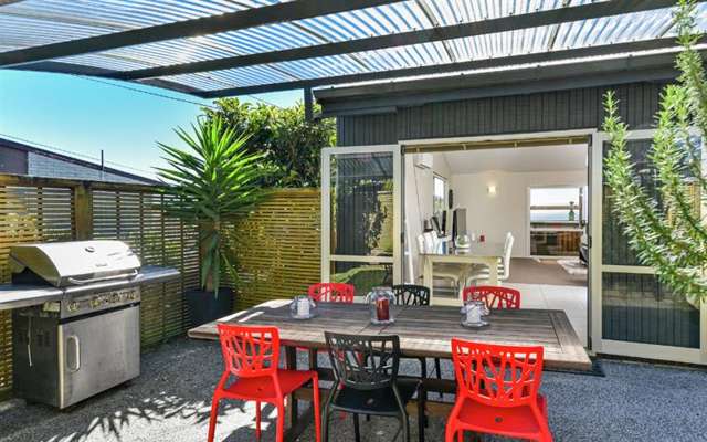 1/305 East Coast Road Mairangi Bay_4