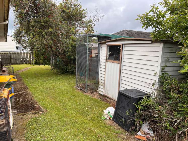 2/14 Sturges Road Henderson_6