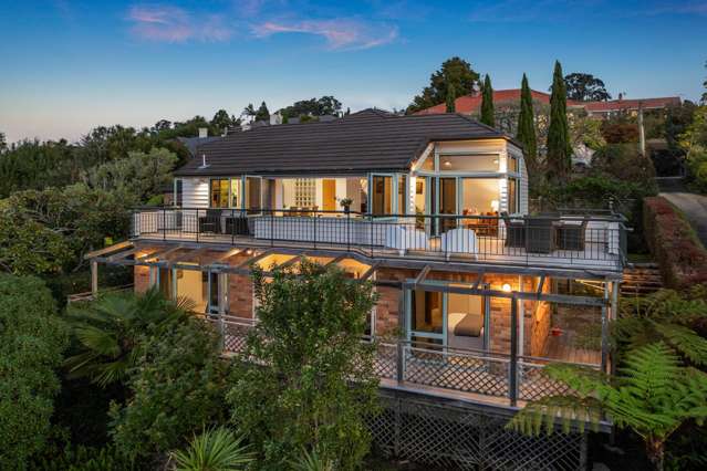 Elevated Family Home - Double Grammar