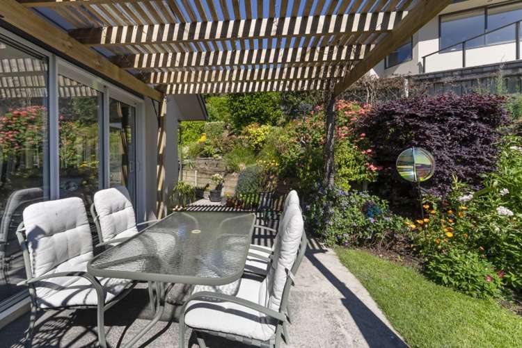 77 Washbourn Drive Richmond_18