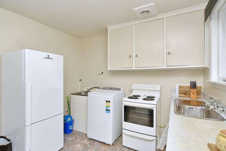 8 Packe Street Edgeware_7