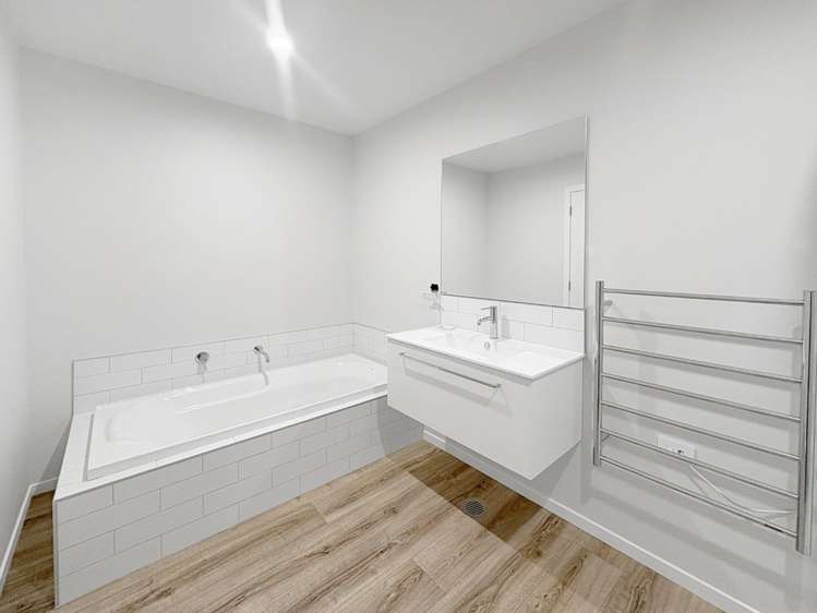 4C Gonville Avenue 1208_19