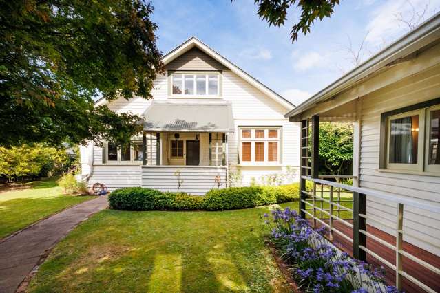 Large Central Character with Extra Utility Space