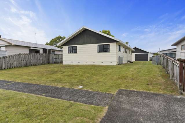 118 Charleston Avenue Whangamata_3