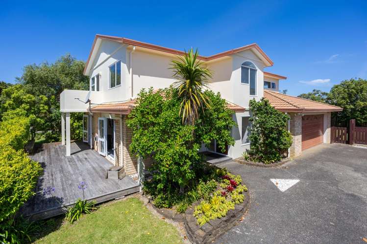 83 Alec Craig Way Gulf Harbour_26