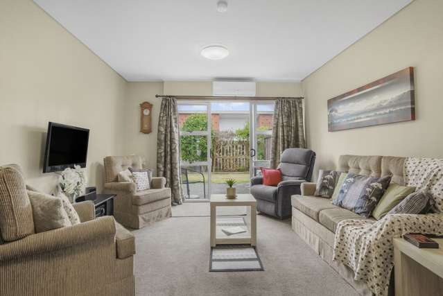 6/41 Cuba Street Petone_1