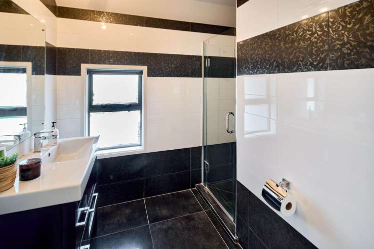 29d Wai-Iti Crescent Woburn_22